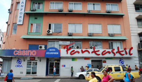 Prohibirían la entrada a casinos a personas de bajos ingresos en Panamá