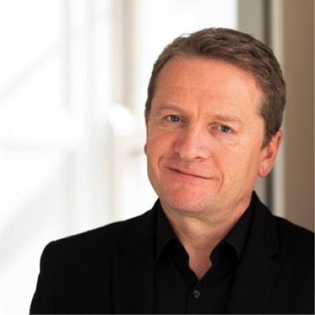 Do you know what will happen to your business? With your work? Marketing expert and advisor of Heineken, Toyota, Unilever already knows this! and Mundo Video brings it to you!