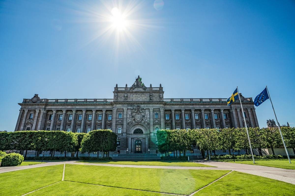 Swedish government looking forward to double gambling operator license renewal fees