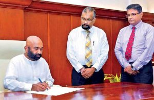 Sri Lanka receives 10 applications for Online Casino operations 1 hour after law approval regulatory body.