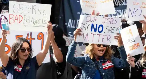 Cardroom and casino workers prepare statewide protest as union tensions escalate in California and Indiana