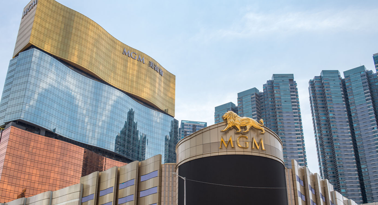 Casino bonds drive gaming sector refinancing