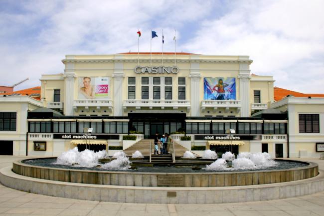 Portugal awards casino concessions and secures €1 billion for the State