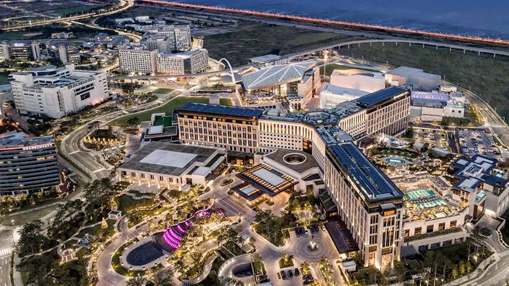 Paradise City partners with 9.81 Park to boost tourism in Incheonv