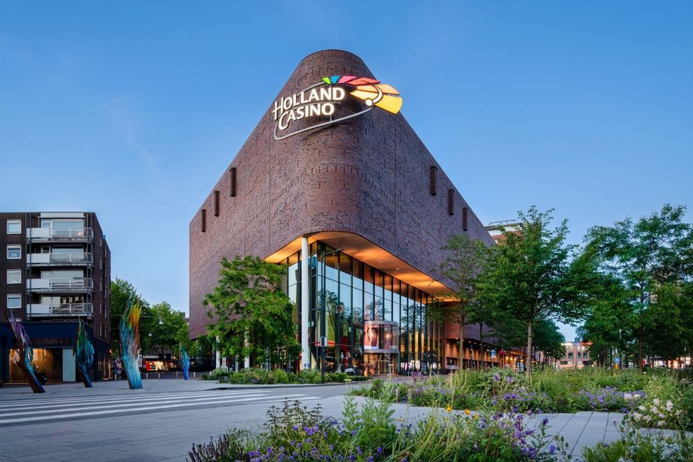 37.8% tax pushes Holland Casino to loss