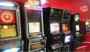 Cae banda dedicada a robar casinos mediante modalidad de "jammer slot"