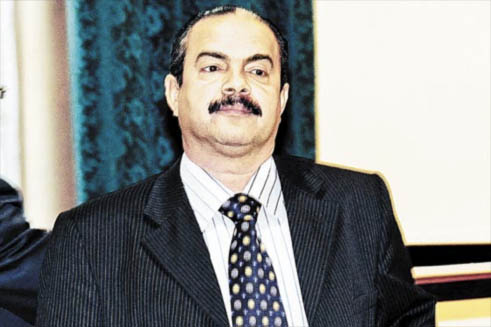 En firme investidura de Javier C?ceres
