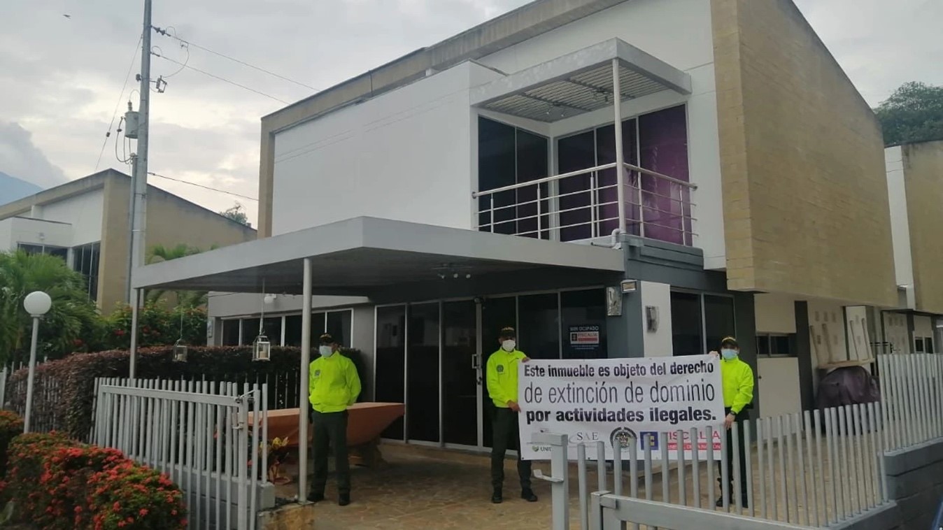 ExtinciÃ³n de dominio a Chanceros Ilegales