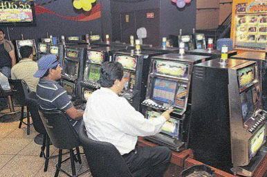 Reglamento de casinos elaborado por Gobierno no fue consultado con el sector