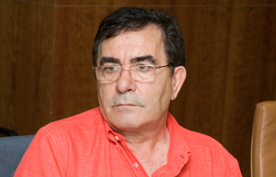 Una persona singular (ArtÃ­culo de Manuel Matamoros)