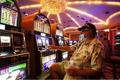 “New Normal” Online Poker saving lives of casinos in Las Vegas while adapting to the reopening