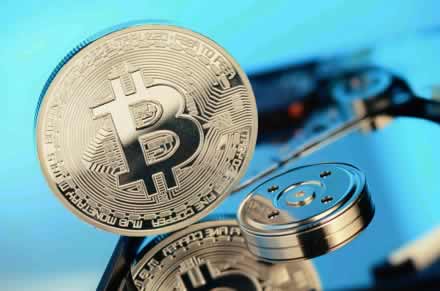 Over 60 cryptocurrencies accepted for poker payments