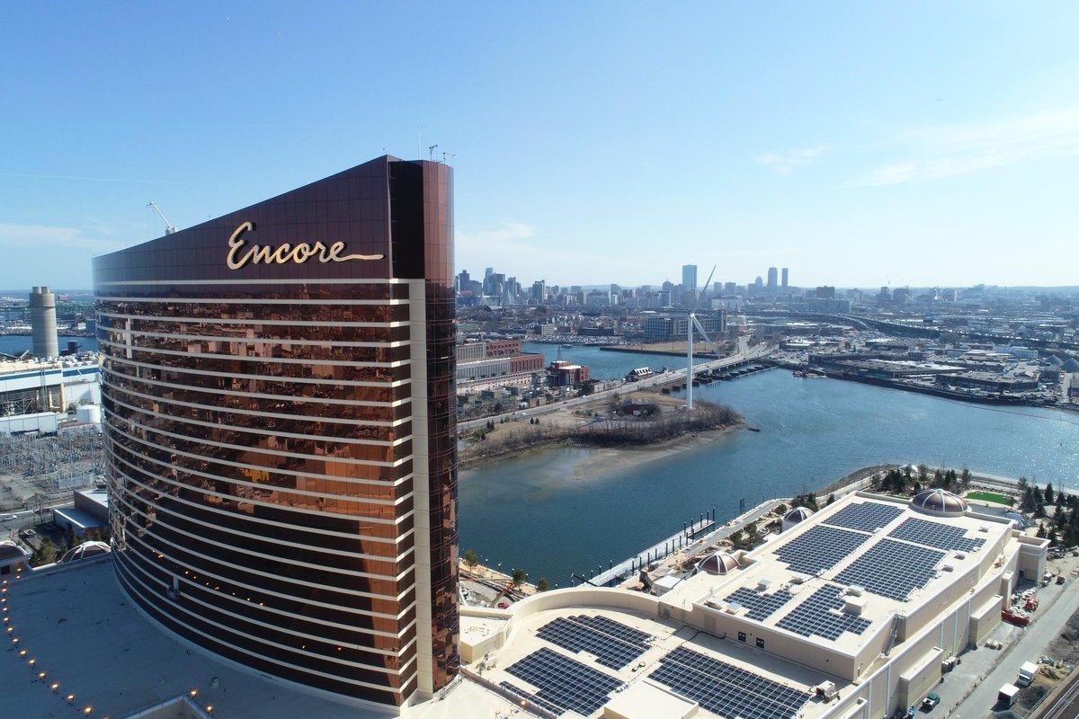 Poker live at encore harbor at risk