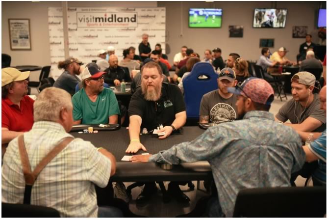 The next business model in the poker world: Private rooms