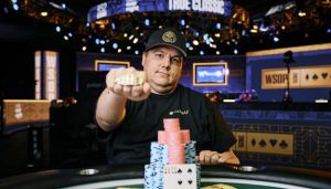Shaun Deeb apuesta contra todo el field WSOP